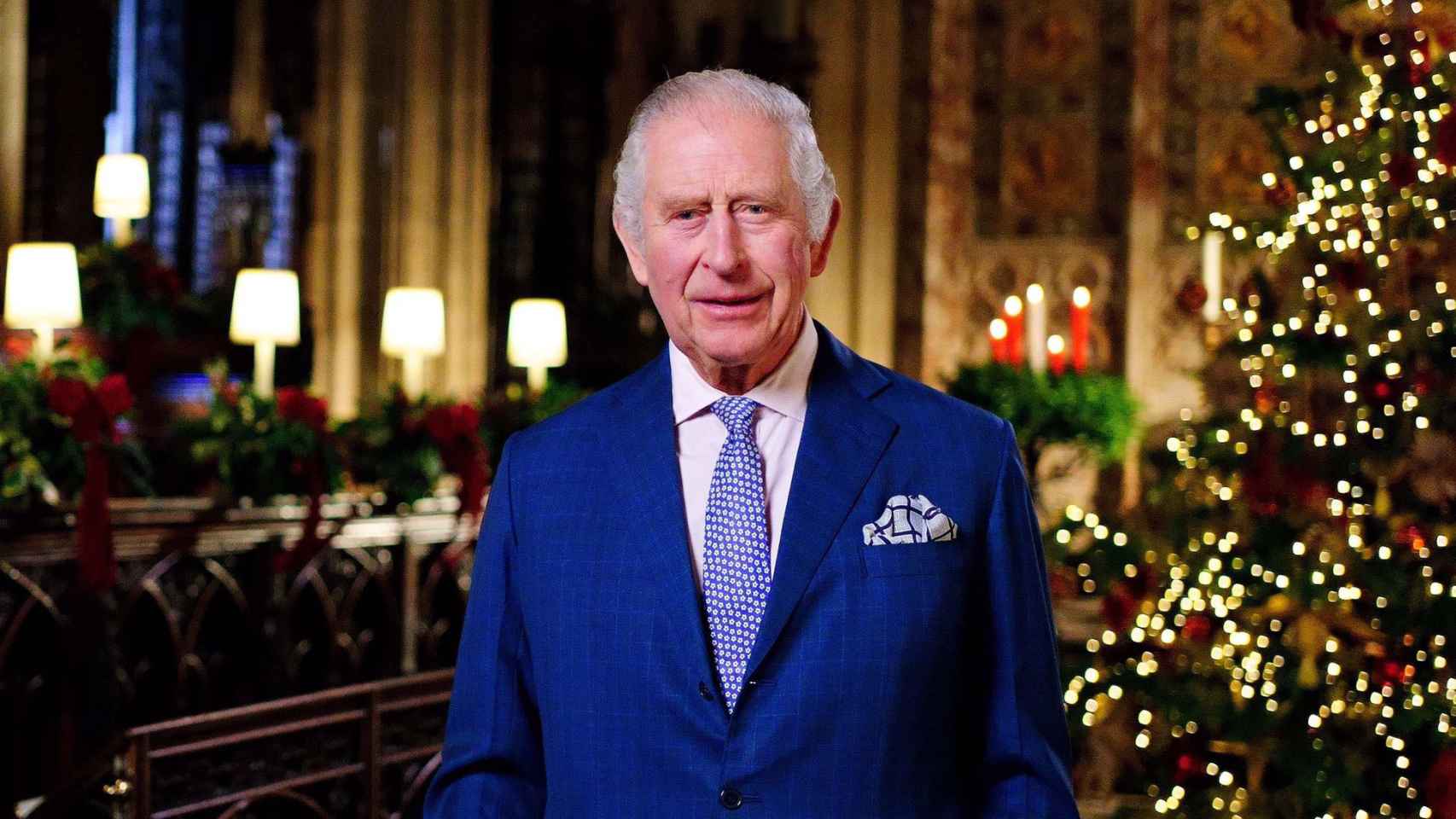 Carlos III pays tribute to the "eternal light" of Isabel II in his first Christmas speech as monarch