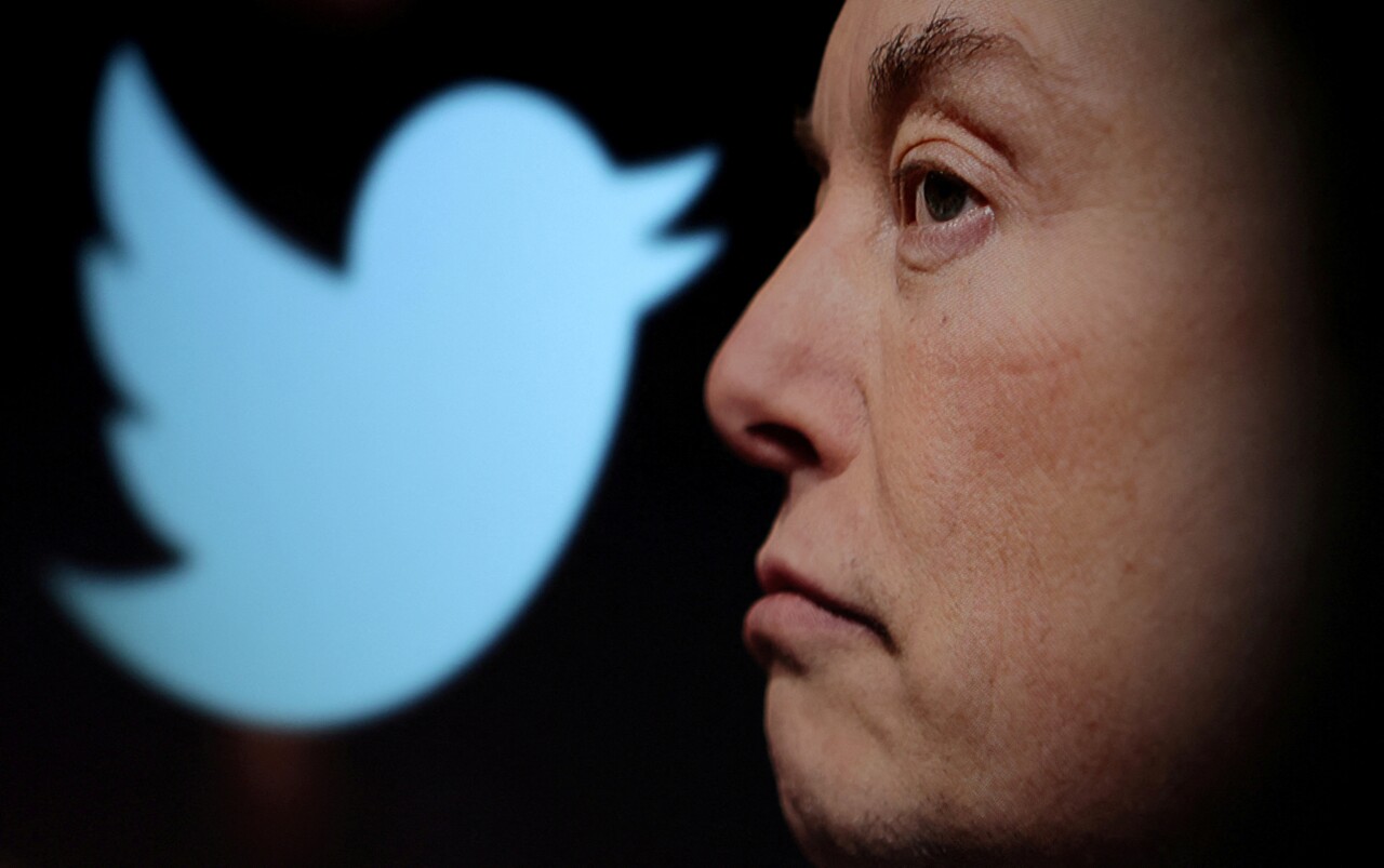 Elon Musk to leave Twitter CEO after poll