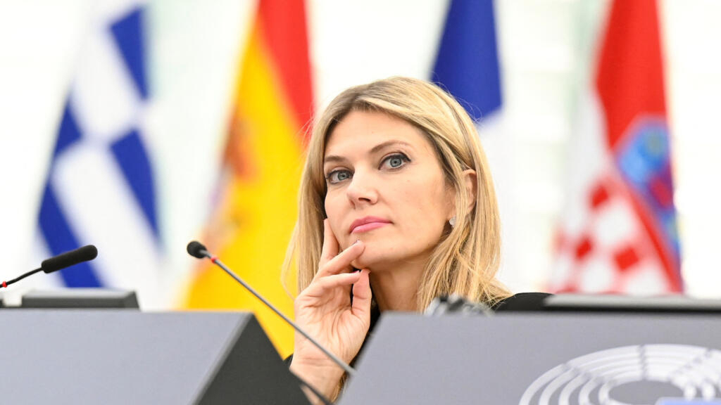 Eva Kaili MEP will remain in detention while investigations progress