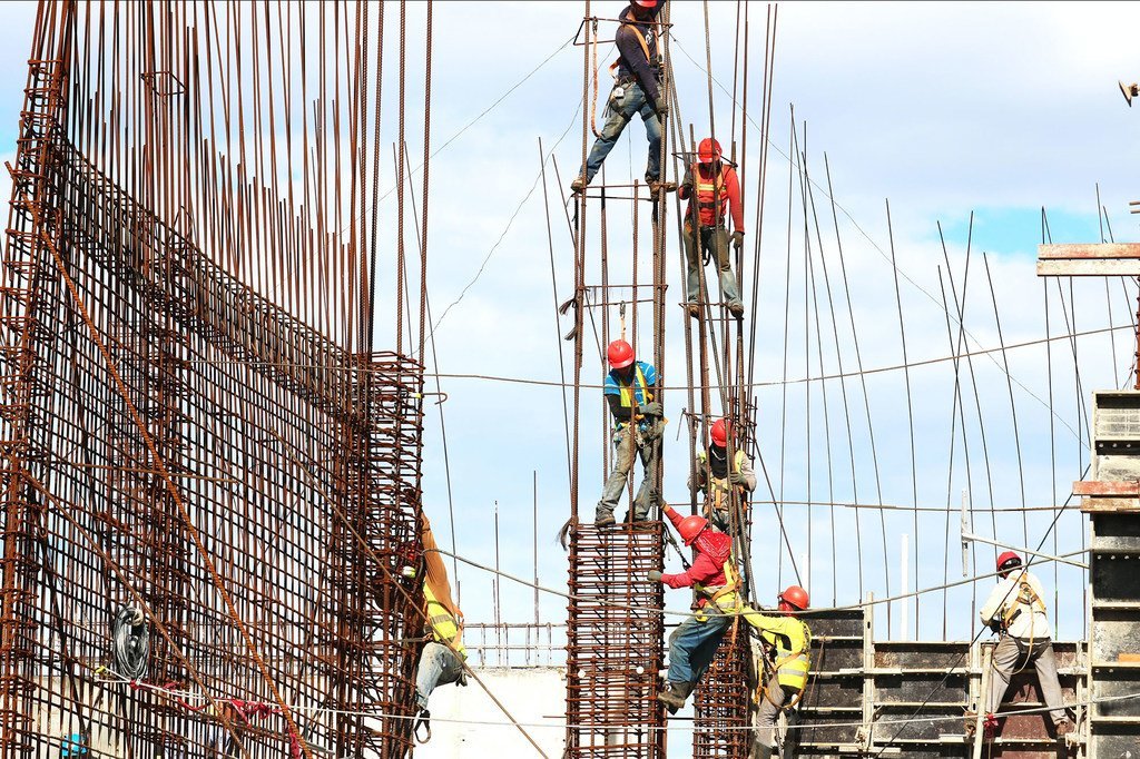 The UN special rapporteur on contemporary forms of slavery is concerned about the long working hours in sectors of the Costa Rican economy in sectors such as construction.