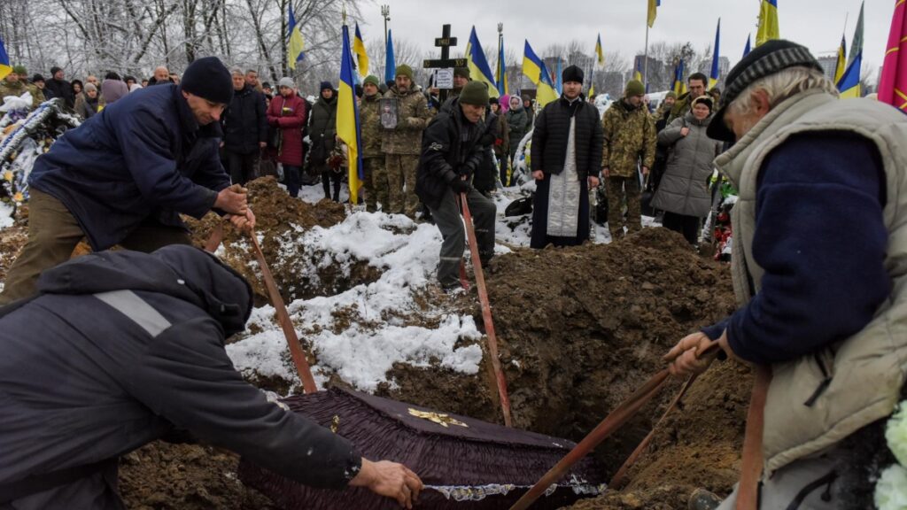 the Belarusian contingent deployed in the south-west of the country advances towards the Ukrainian border