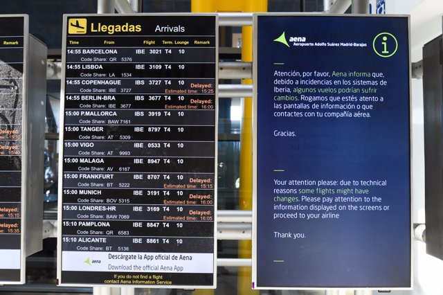 Information panels announcing arrival delays in some Iberia flights in Terminal 4 of the Madrid-Barajas Adolfo Suárez Airport, on January 28, 2023, in Madrid (Spain)