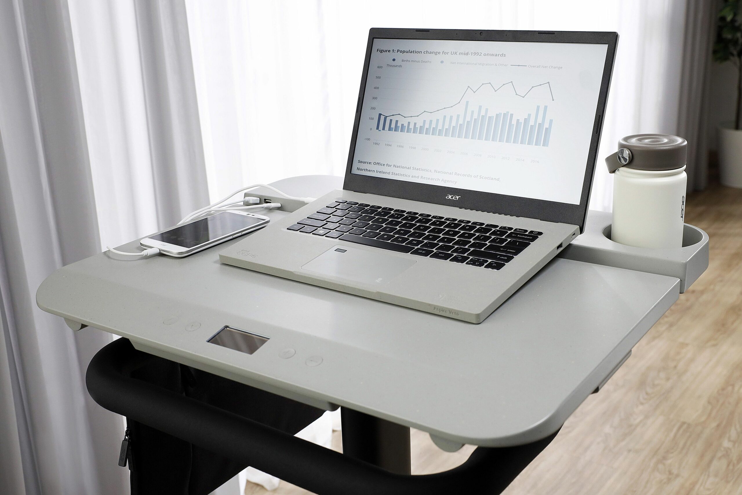 Acer presents its solution to combine teleworking and exercise: the eKinekt BD 3 bicycle-desk