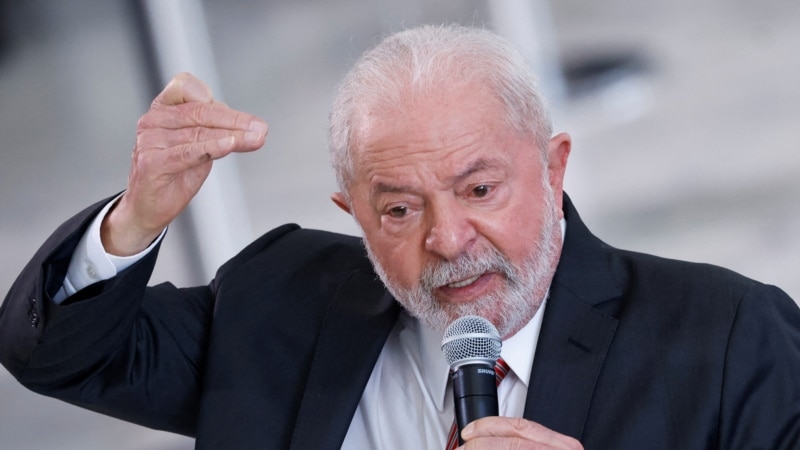 Brazilian President Lula dismisses Army Commander Júlio César de Arruda