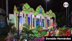 Representation of the arrival of the Three Kings, in a Bethlehem on Bolivar Avenue in the historic center of Managua. [Foto Donaldo Hernández, VOA]