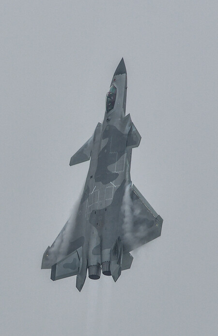 Chengdu J 20 Chinese Fifth Generation Fighter 3