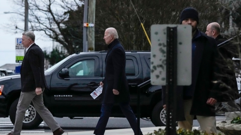 FBI seizes documents from President Biden's home