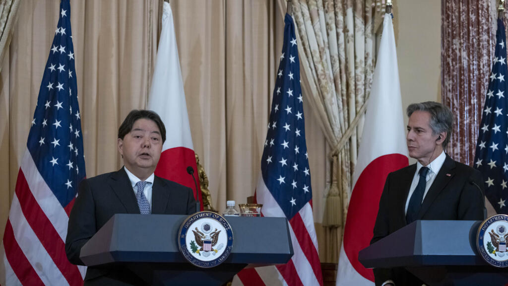 Japan strengthens defense agreements with US and UK