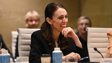 New Zealand Prime Minister announces her resignation