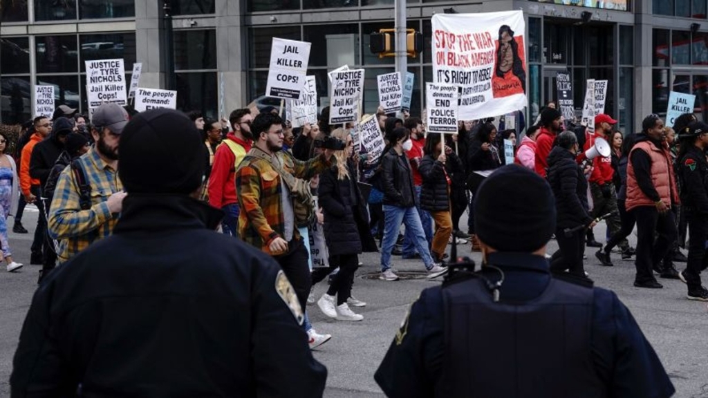 protesters protests death tire nichols