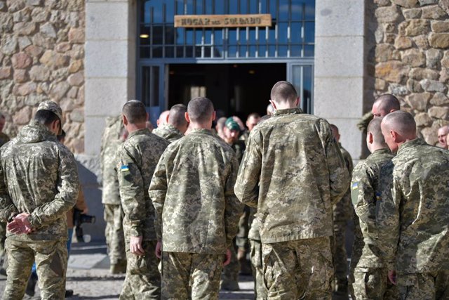 File - Ukrainian soldiers at the facilities of the 'Toledo Training Command', on November 20, 2022.