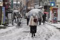 Snowfall in Japan causes transportation problems in the coldest wave of the season