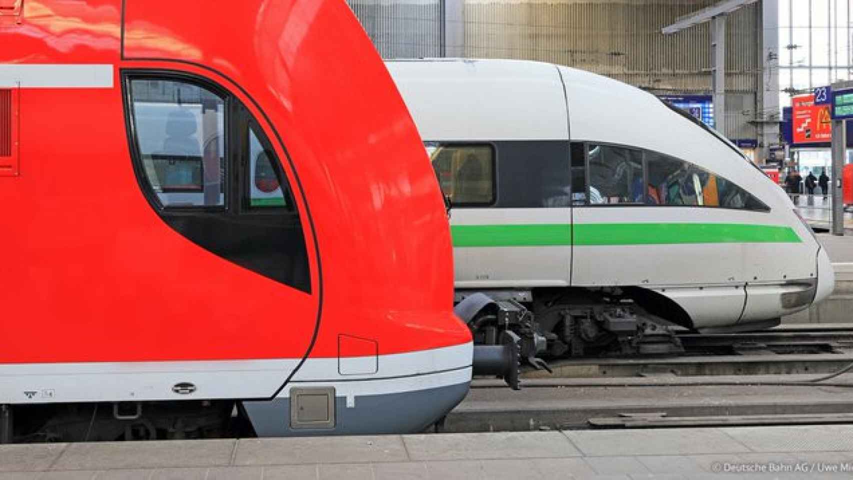 Two dead and five injured in a knife attack on a regional train in Germany