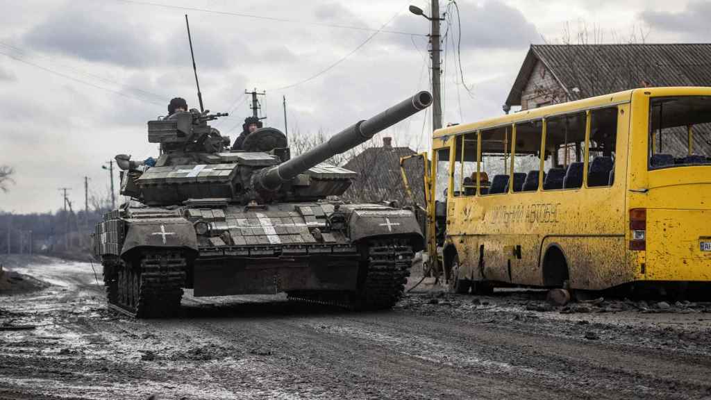 Ukrainian soldiers in the Donetsk region