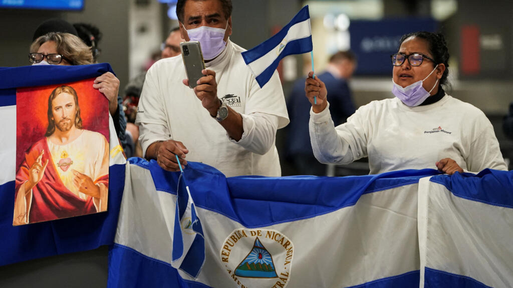 'An exile': Nicaragua releases 222 political prisoners and deports them to the United States