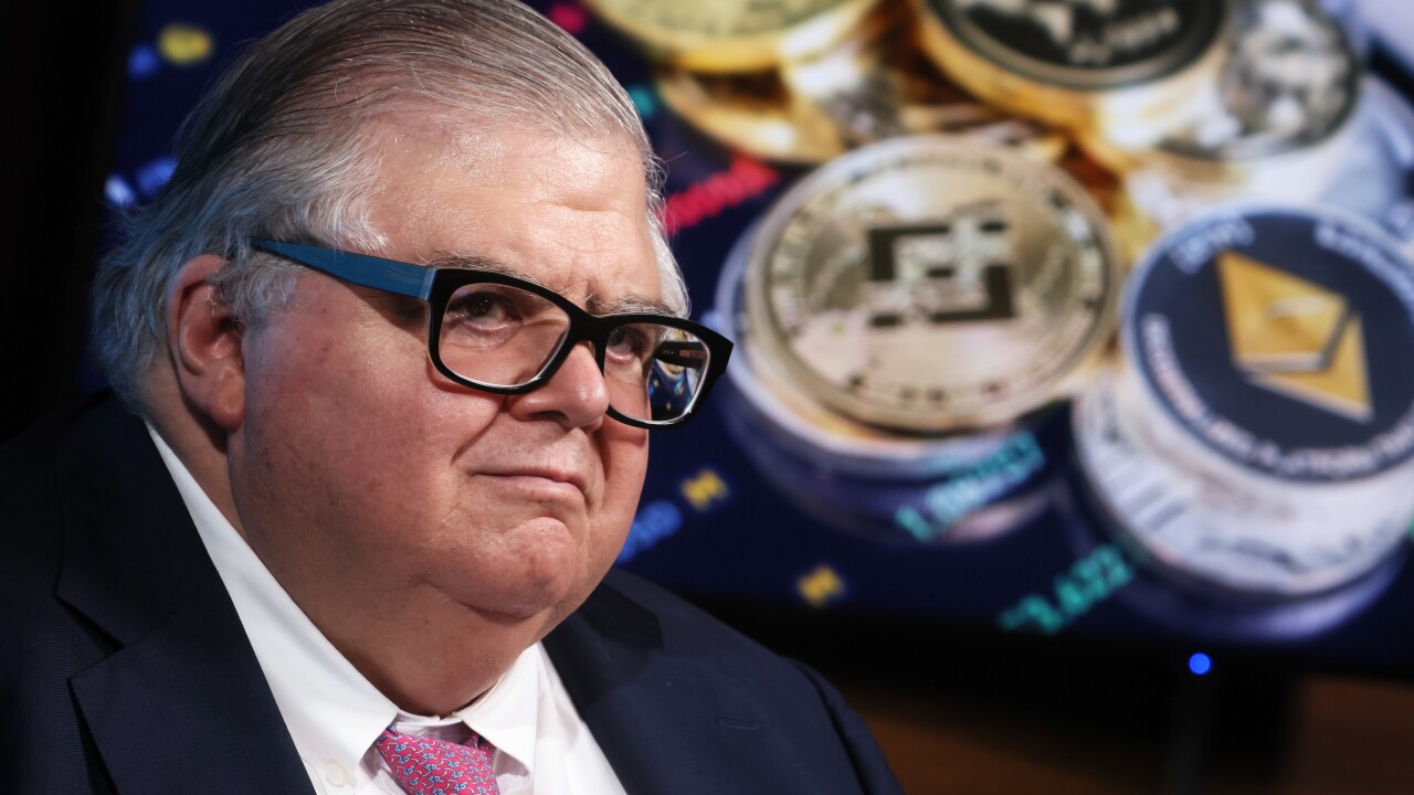 Carstens declares defeat of cryptocurrencies against fiat money