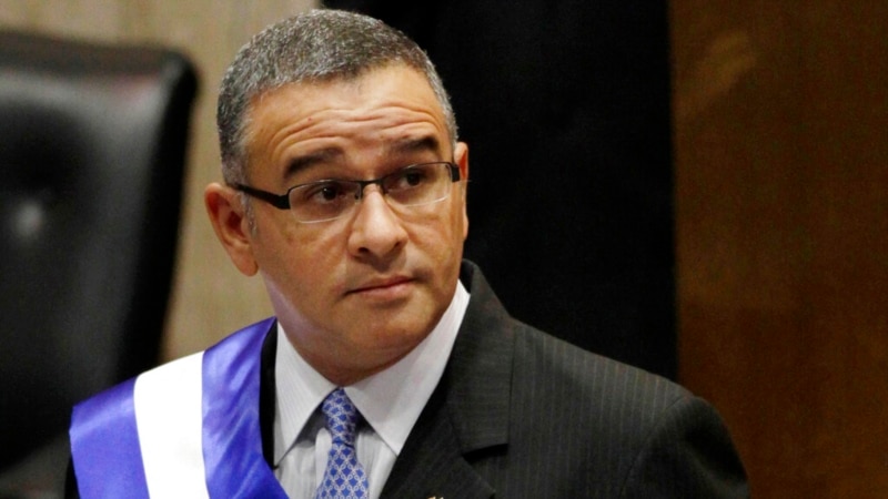 Former President Funes, trial for money laundering