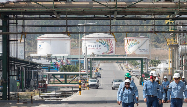 Former comptroller and ex-manager of Petroecuador are sentenced to more than 13 years in prison