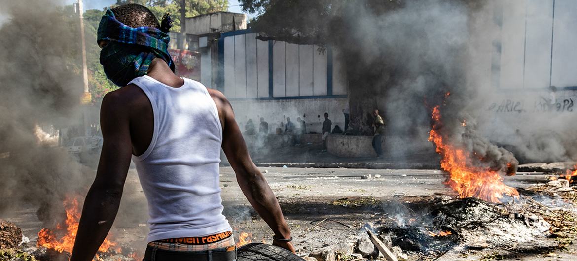 Violence in the streets of Port-au-Prince, Haiti