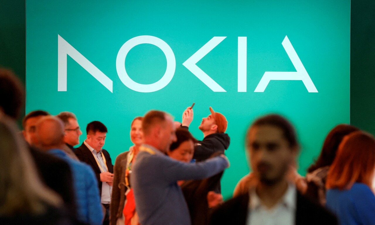 Nokia changes its classic logo to signal a change in strategy