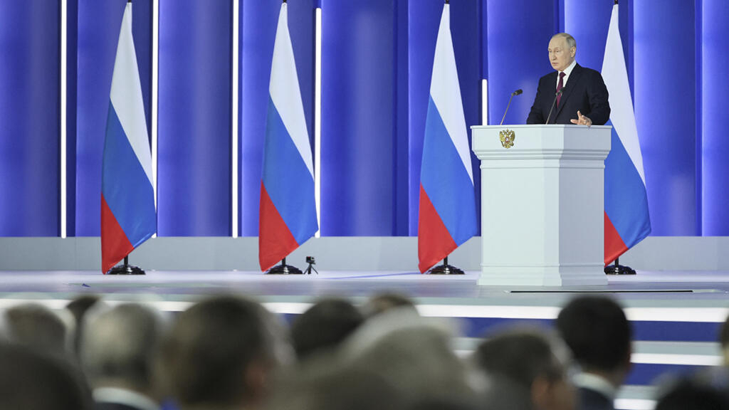 Putin suspends Russia's participation in the New START nuclear disarmament treaty