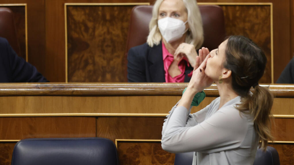 Spain approves a reform to the abortion law that expands the rights of women