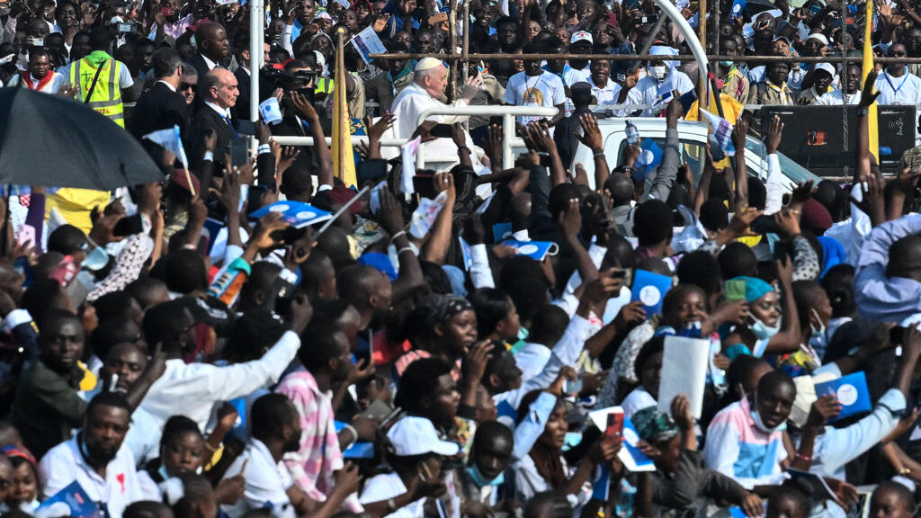 The Pope denounces the 'economic colonialism' of the richest in Africa