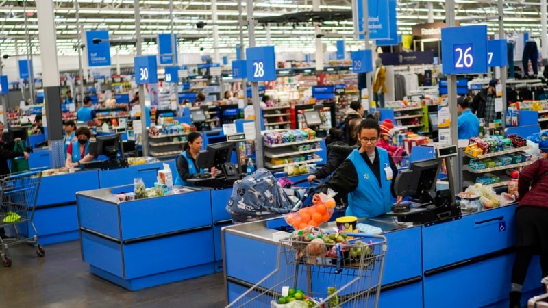 USA: Inflation subsides but price pressures persist