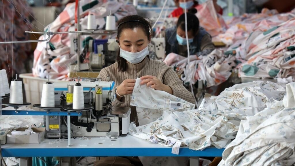 Why does China lose its shine as "the world's factory"?