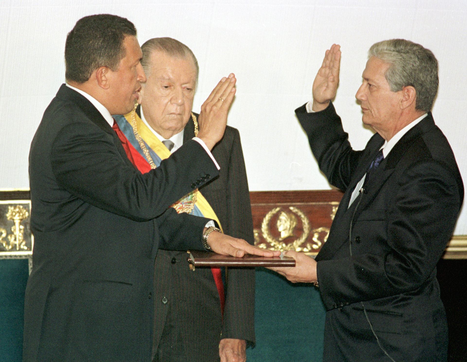 10 key moments in the life of Hugo Chávez 10 years after his death