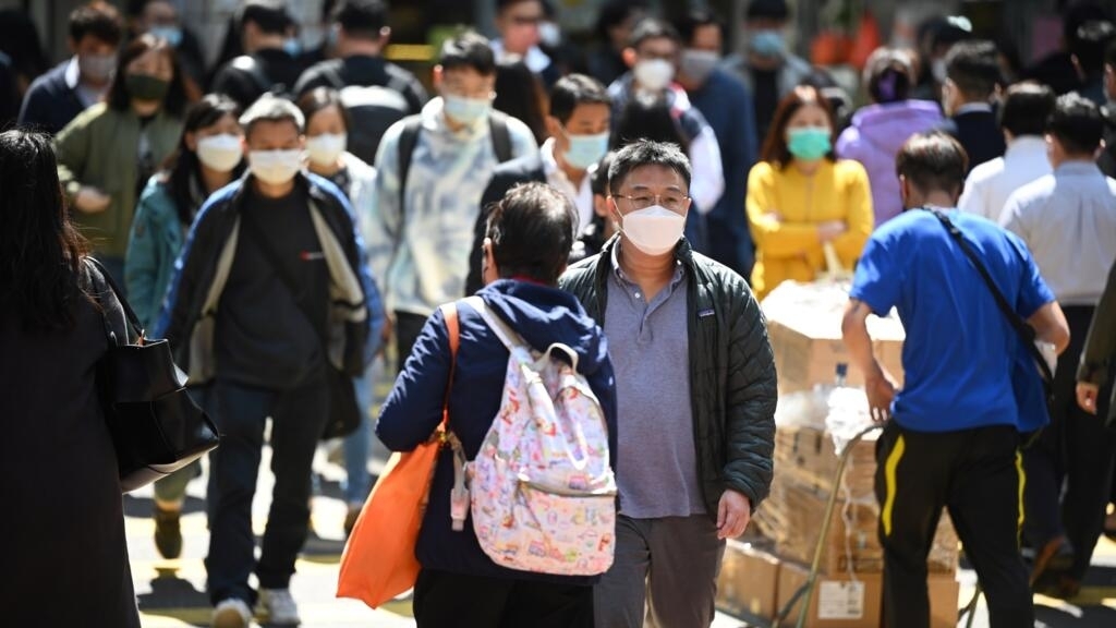 After 1,000 days, Hong Kong abolishes the mandatory use of masks