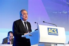 Florentino Pérez received 6.6 million as president of ACS in 2022 and Santamaría 3.84 million as CEO