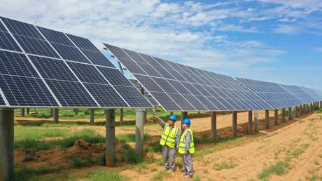 China begins construction of the world's largest renewable energy source in desert areas