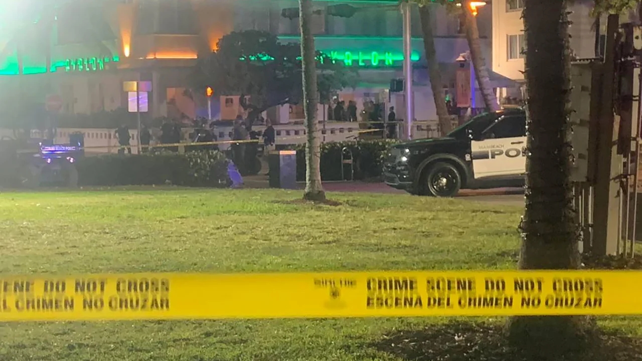 One person dead after shooting in Miami Beach during "spring break"