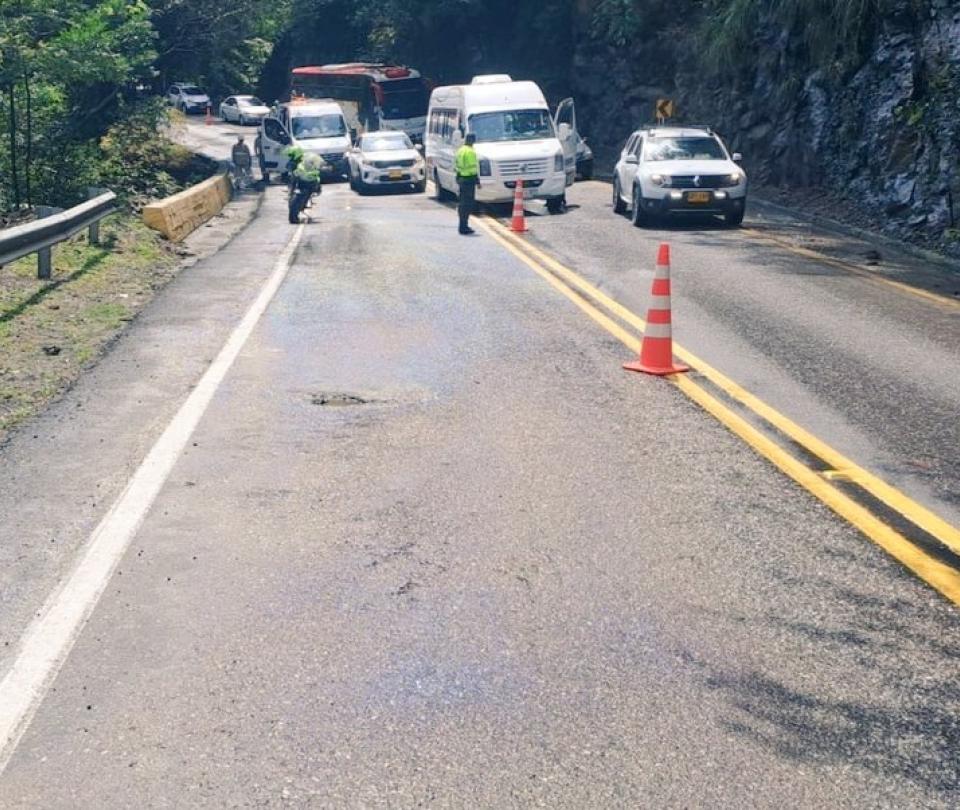 Vía Bogotá - Girardot: work advances in La Nariz del Diablo