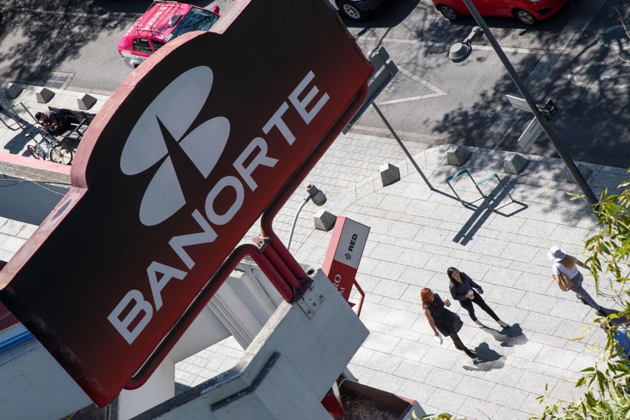 Banorte's profits rebound 21% in the first quarter