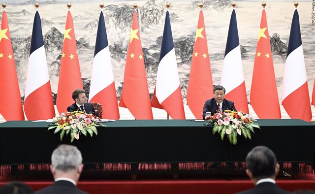 French President Emmanuel Macron with his Chinese counterpart Xi Jinping