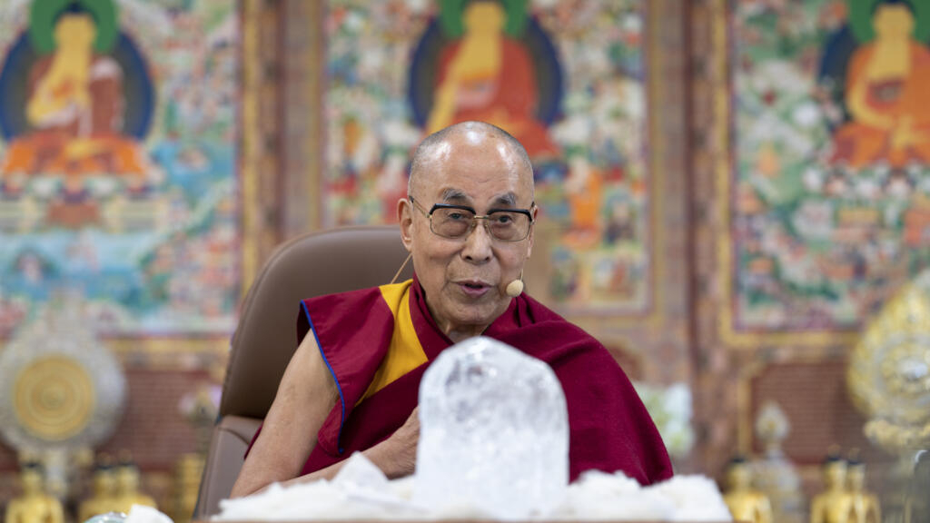 Dalai Lama apologizes for asking child to suck his tongue