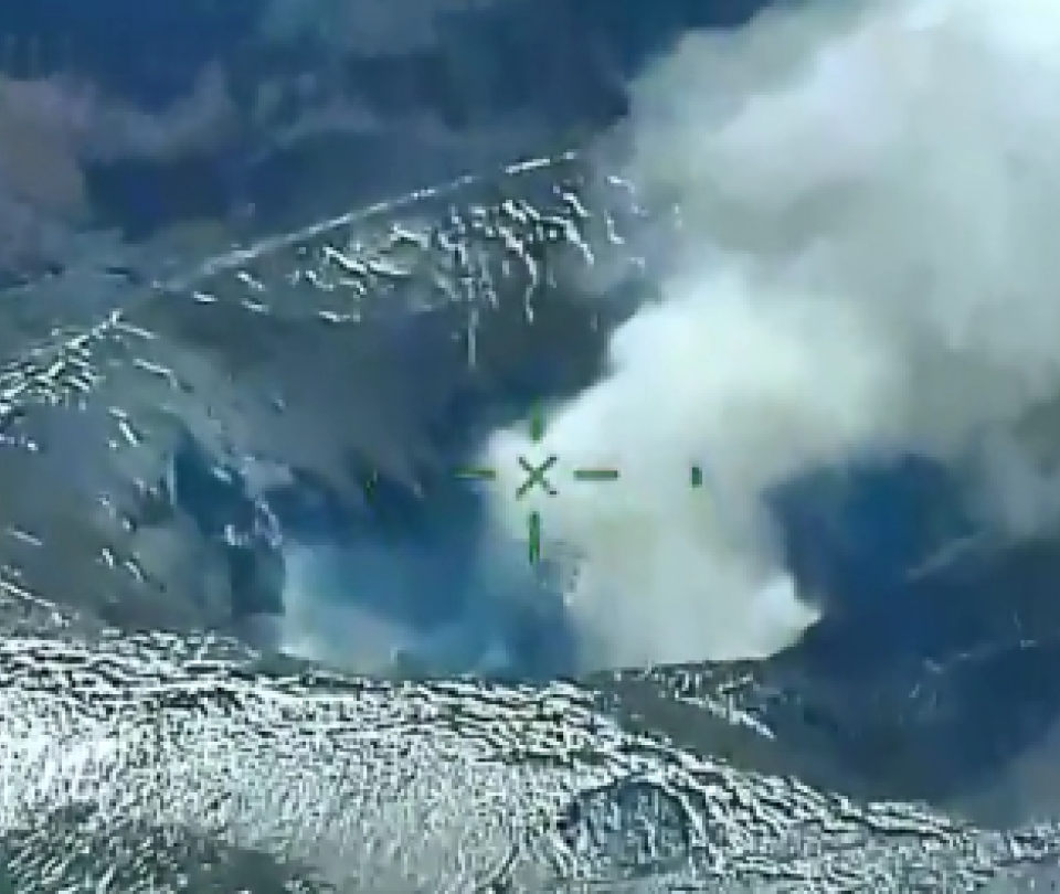 FAC flies over the Nevado del Ruíz Volcano amid orange alert