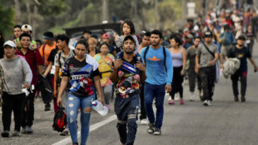 Migrant caravan seeks to 'make visible the situation of the migrant community'
