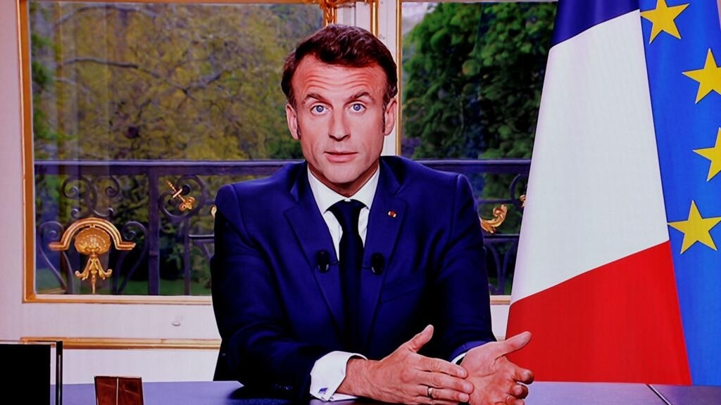 One hundred days of the Government to act at the "service of France", Macron's message