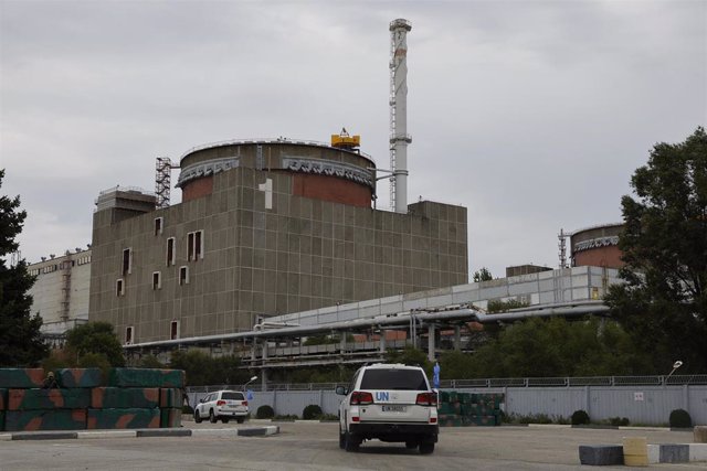 Archive - A UN convoy enters the Zaporizhia nuclear power plant