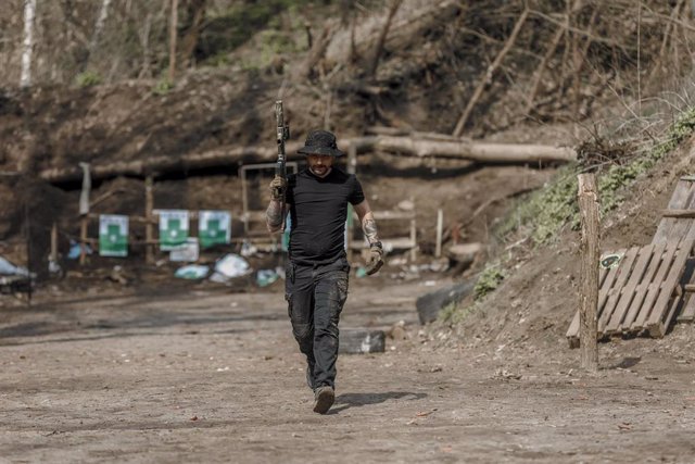 Ukrainian military training in kyiv