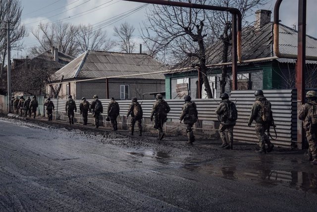 Ukrainian soldiers in Bakhmut