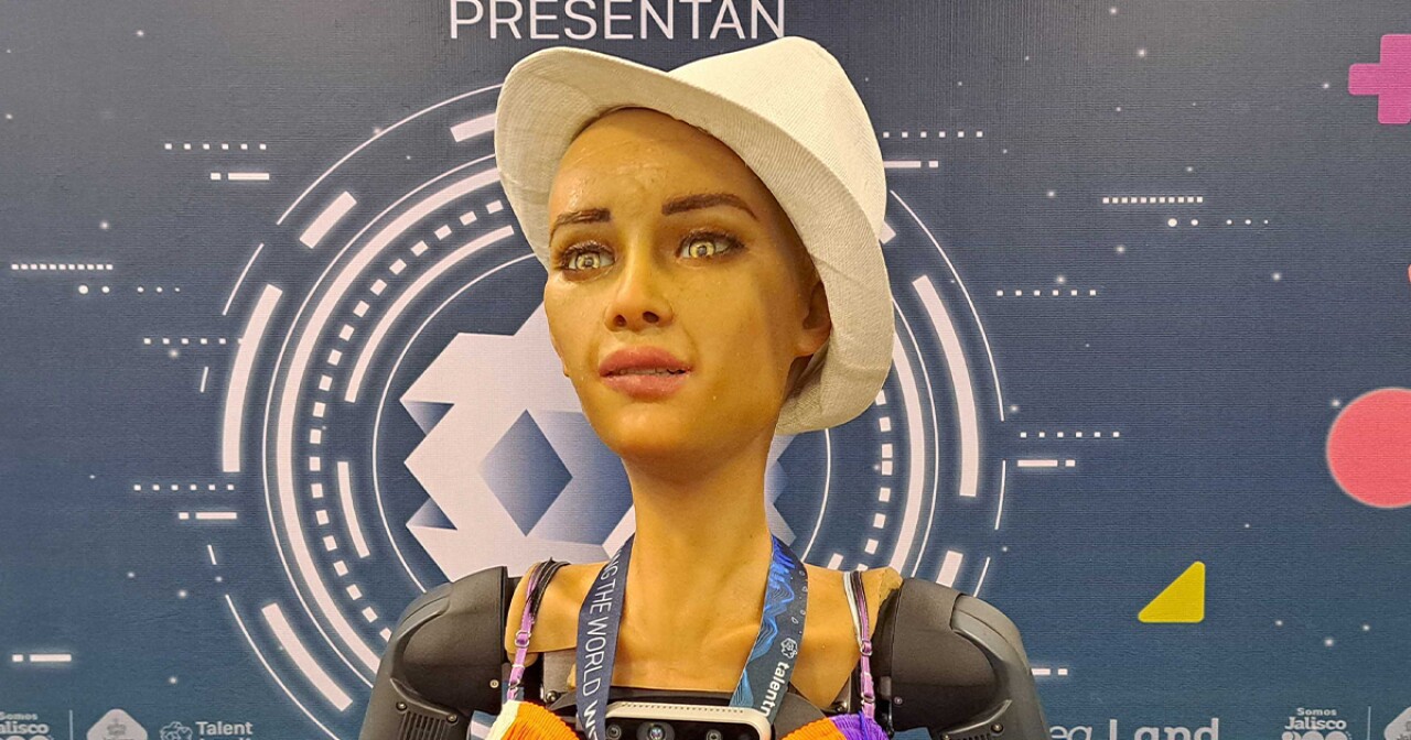 We asked Sophia Robot if we should be afraid of AI, and this answered us