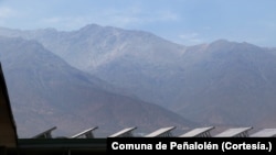 The local administration of Peñalolén, in Chile, has carried out policies to finance solar panels in the municipality as a measure of adaptation to climate change.