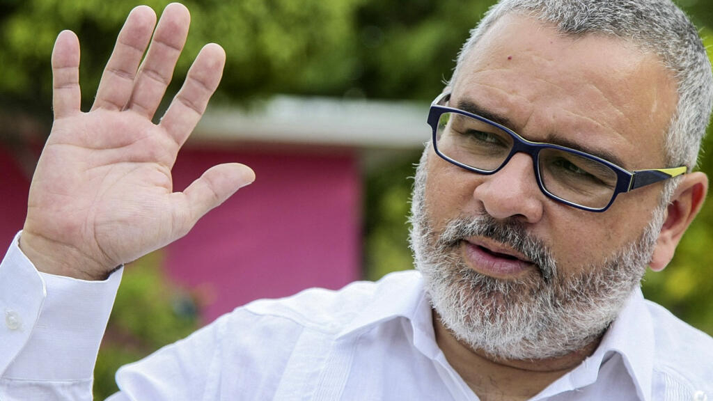 El Salvador condemns former president Mauricio Funes for agreeing a "truce" with the gangs