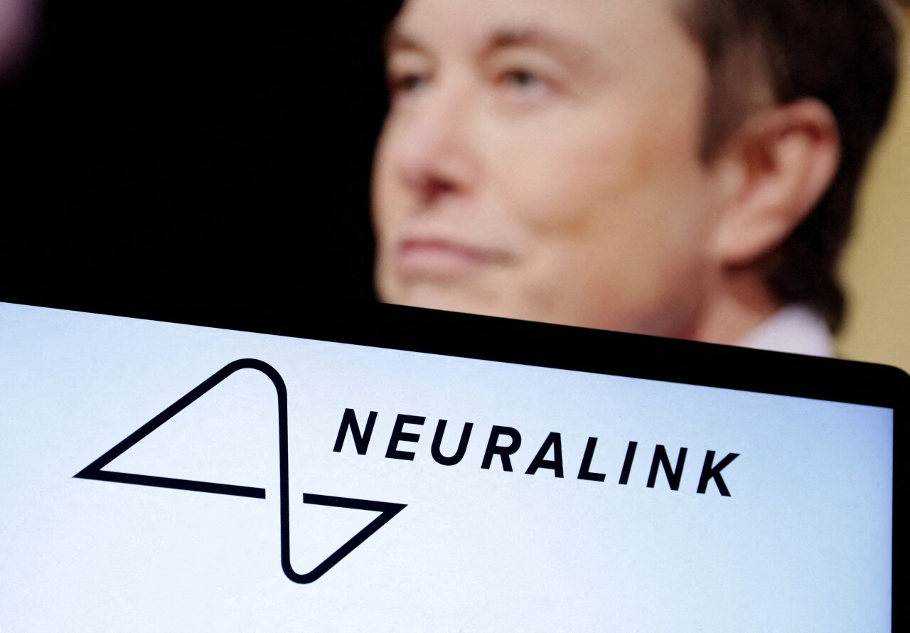 Elon Musk's Neuralink is authorized to experiment with chips on humans