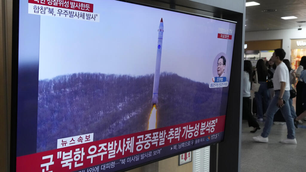 Failed launch of North Korean spy satellite causes panic in Seoul