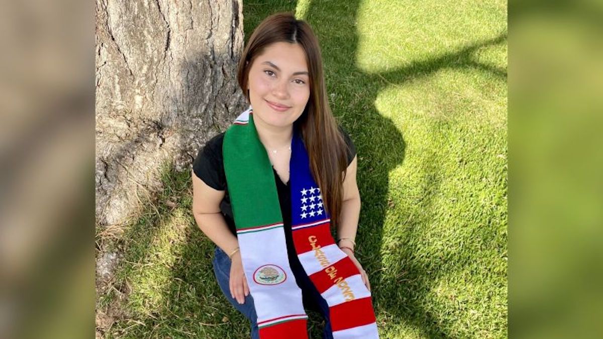 Judge rules that a Colorado student will not be able to wear a stole with the US and Mexican flags during her graduation